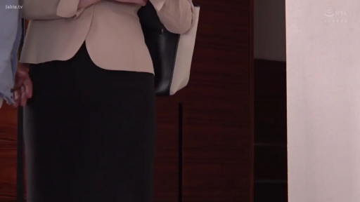 室內 · 躯干 · 站姿 · 職業裝 · 手提包 · OL · 互动