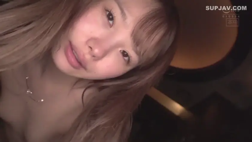 室内 · 脸部特写 · 裸体