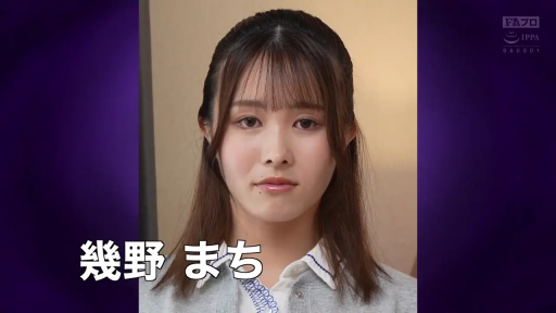 室内 · 脸部 · 站立 · 平静 · 注视 · 灰色开衫 · 肖像照