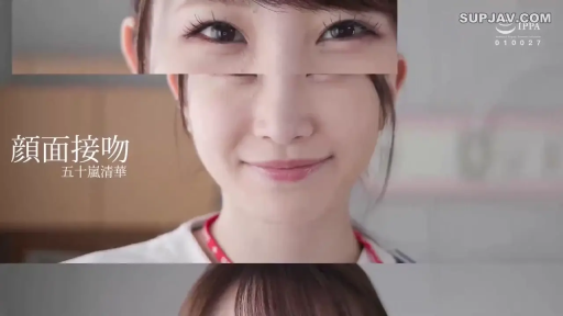 室内 · 字幕 · 微笑 · 温柔 · 正面 · 脸部大特写 · 白色制服