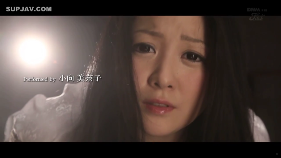 室内 · 俯身 · 脸部特写 · 迷离 · 凝视 · 白色蕾丝 · 小向美奈子