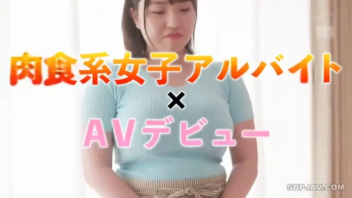 室内 · 中景 · 站姿 · 浅蓝色针织衫