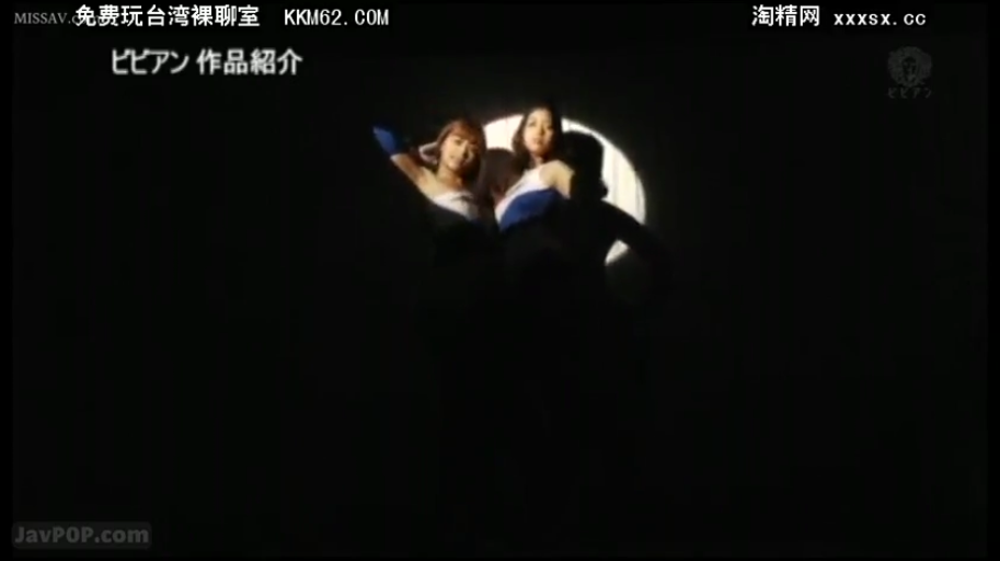 面部 · 卧室 · 亲吻 · 跨坐 · 双马尾 · 喜悦 · 运动服