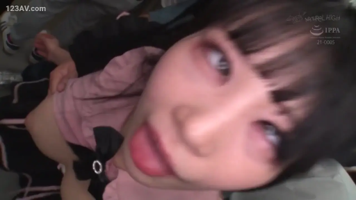 室内 · 脸部特写 · 女仆装 · 仰头 · 蝴蝶结 · 阿嘿颜 · 吐舌