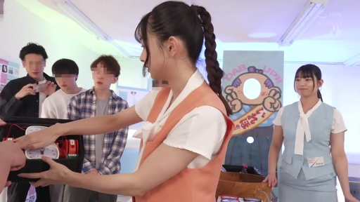 室内 · 全身 · 站立 · 展示 · 自然 · 职业装 · 多人 · 计时器