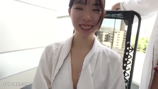 脸部特写 · 全裸 · 汗水 · 迷离 · 仰卧 · 床上 · 性交中