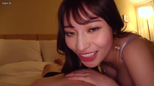 骑乘位 · 揉乳 · 全裸 · 中景 · 酒店房间 · 成人内容 · 娇喘 · 大床