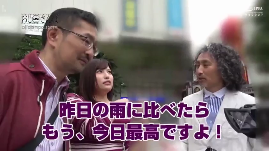 抬腿踩头 · 药架 · 红衣 · 全景 · 检查 · 冷漠 · 学校保健室 · 内裤露出