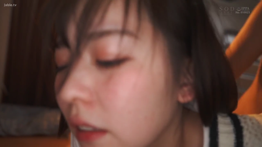 室内 · 性交 · 俯身 · 脸部特写 · 迷离 · 长发 · 条纹上衣