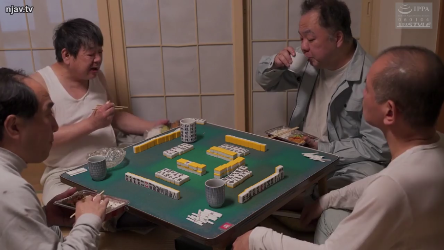 室内 · 性交 · 私处特写 · 后入位 · 无码 · 开裆网袜