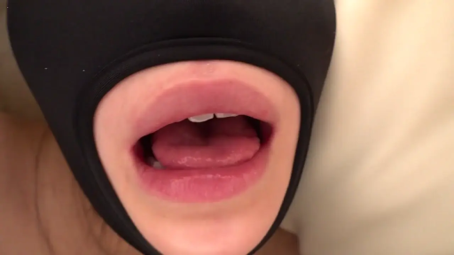 室内 · 特写 · 诱惑 · 寝姿 · 口を開け · 黑色面罩 · 微距