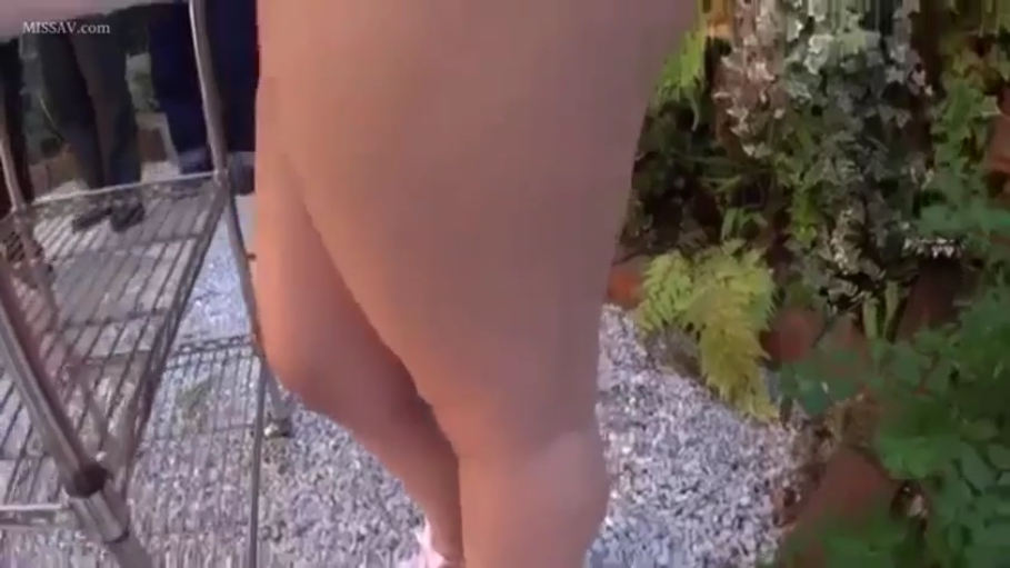 全身 · 教室 · 角色扮演 · 站立 · 教师制服 · 授课 · 讲义 · 专业