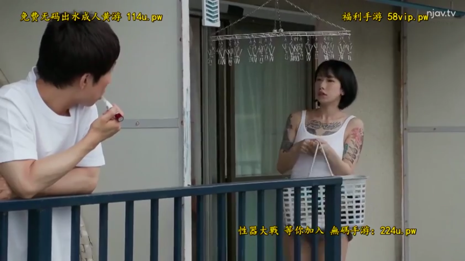 交谈 · 全身 · 微笑 · 更衣室 · 校园题材 · JK校服 · 对峙 · 书包