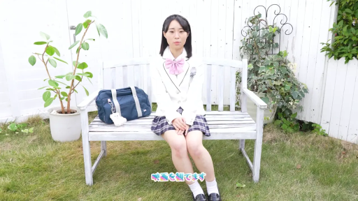 室内 · 全裸 · 耳环 · POV视角 · 脸部大特写 · 俯视姿势 · 对视挑逗 · 微笑吐舌