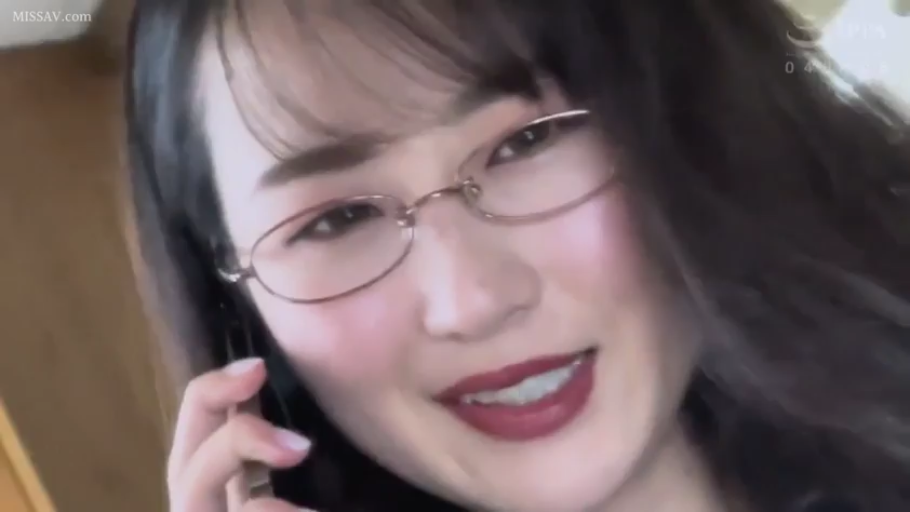 卧室 · 格子裙 · 撩起裙子 · 舔阴 · 露出 · 高潮 · 大腿