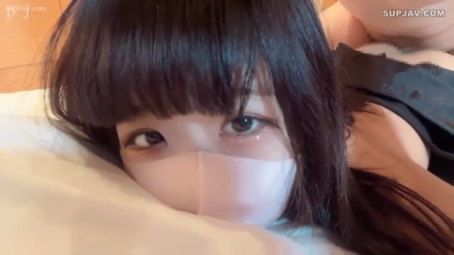 性交 · 面部 · 卧室 · 迷离 · 俯卧 · 黑色内衣 · 口罩 · 长直发