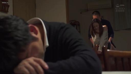 室内 · 性交 · 俯身 · 迷离 · 否 · 椅子 · 昏暗 · 毛衣