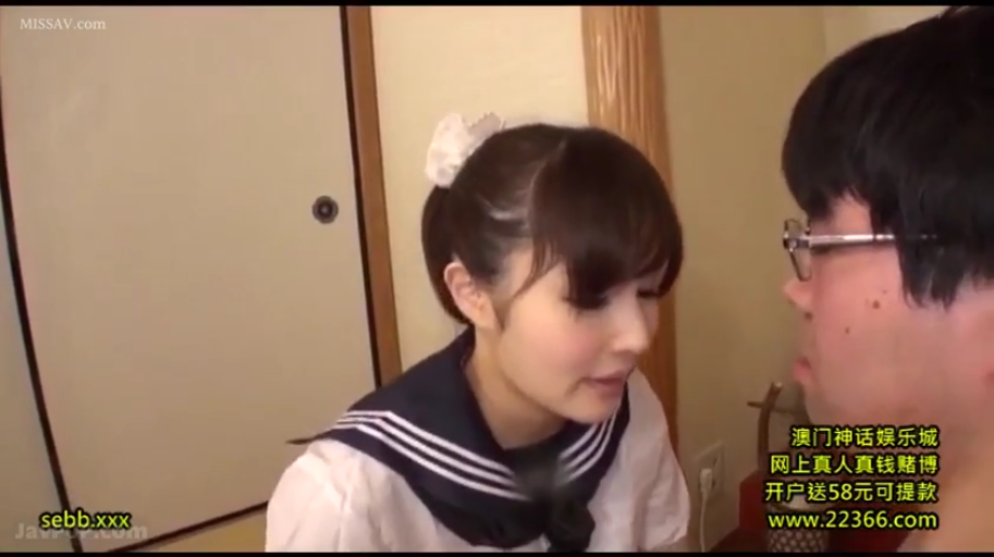 室内 · 会話 · メガネ · 中景 · 自然 · 水手服 · 对坐