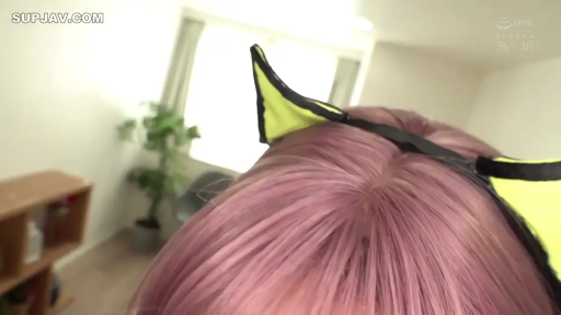 室内 · 頭を下げる · 静止 · 头饰 · 猫耳ヘアバンド · 粉色头发 · 头顶