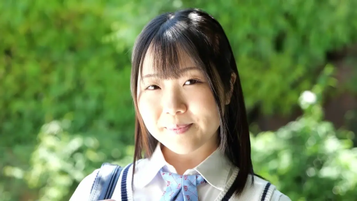 蹲姿 · 平静 · 米色开衫 · 家门口 · 深V · 取快递 · 快递纸箱