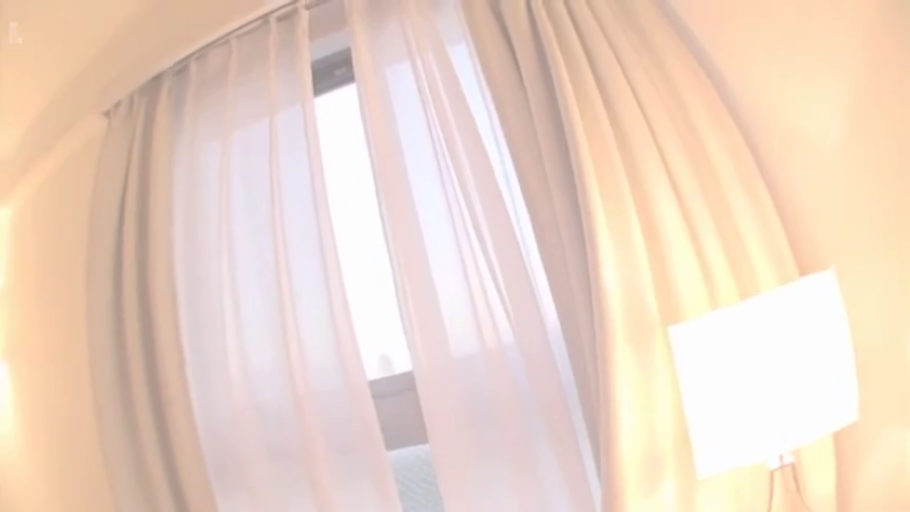 室内 · 台灯 · 窗帘 · 过曝