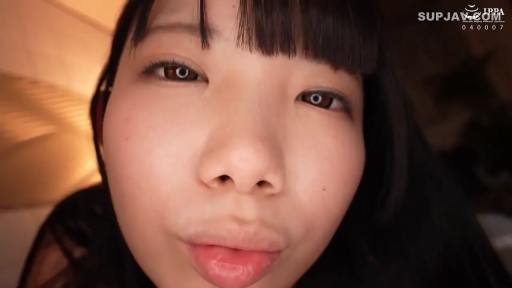 室内 · 脸部 · 迷离 · 凝视 · 靠近 · 齐刘海