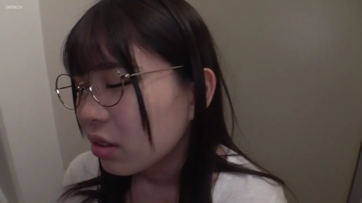 性交 · 俯身 · 按摩室 · 按摩床 · 马赛克 · 臀部 · 黑色漆皮短裙