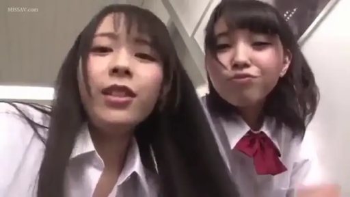 室内 · 校服 · 脸部 · 交流 · 领结 · POV · 俯视 · 搞怪