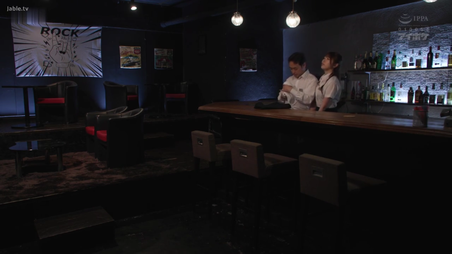 性交 · 卧室 · 愉悦 · 传教士式 · 床 · 居家 · 裸体