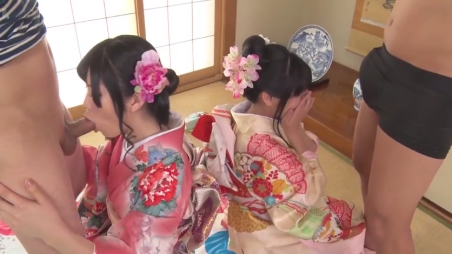 跪坐 · 口交 · 和室 · 中景 · 多人 · 害羞 · 和服 · 屏风