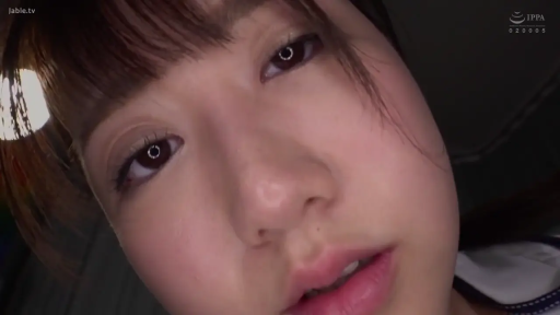 室内 · 第一人称视角 · 凝视 · 面部大特写 · 空洞迷离 · 日式校服 · 低头俯视镜头