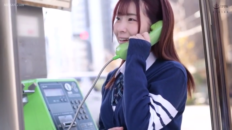 室内 · 面部 · 微笑 · 注视 · 清纯 · 休闲服 · 正面