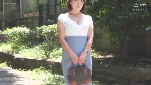 卧室 · 仰卧开腿 · 马赛克 · 性交行为 · 腹部特写 · 挣扎表情 · 橙色蕾丝内衣