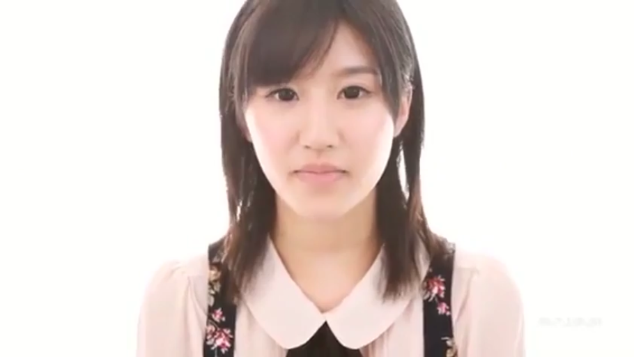 室内 · 脸部 · 平静 · 衬衫 · 凝视 · 正面 · 亚洲女性