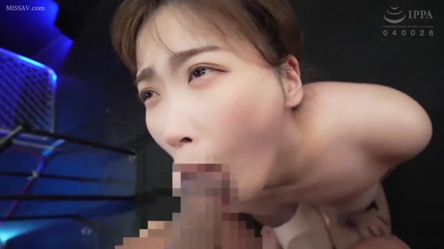 性交 · 卧室 · 愉悦 · 马赛克 · 裸体 · 仰卧抬腿 · 被褥 · 生殖器特写