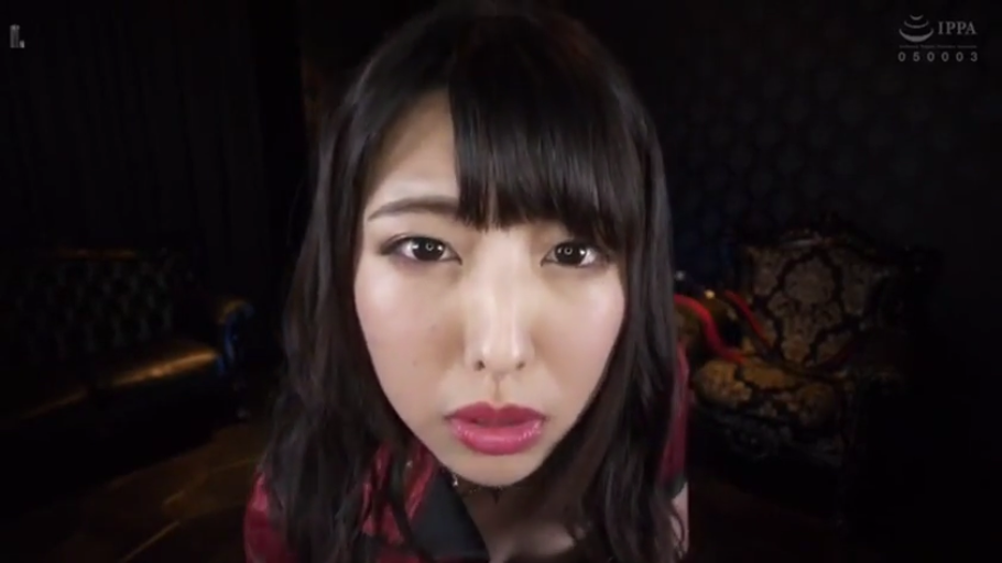 床上 · 沉醉 · 背部 · 三修 · 白色文胸 · 爬行 · 群交 · 纸盒