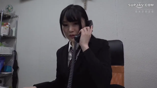 坐姿 · 严肃 · 办公室 · 职业装 · OL · 打电话 · 电话 · 半身照