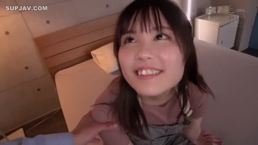 顔部のクローズアップ · 寝室 · 微笑 · ベッド · 一人称視点 · 仰视 · インタラクティブ · エプロン