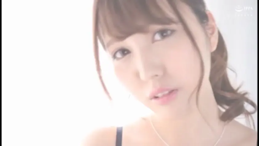 室内 · 脸部 · 摆拍 · 项链 · 诱惑 · 对视 · 朦胧 · 黑色内衣