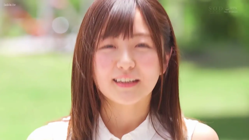 脸部 · 白衬衫 · 注视 · 清纯 · 户外 · 长发 · 正面