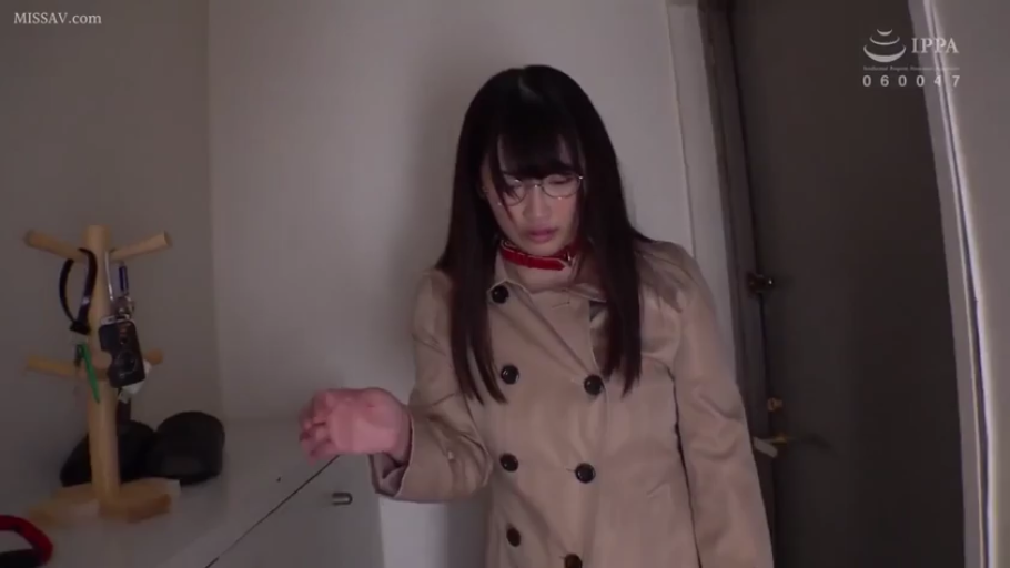 多人 · 内裤 · 认真 · 摄影棚 · 私处 · 写字板 · 选秀 · 站立开腿
