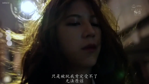 忧郁 · 站立 · 凝视 · 夜景 · 头部特写 · 不详 · 发丝飞扬