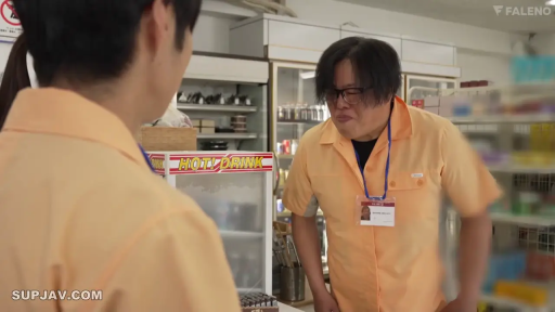 ロールプレイング · 站立 · 制服 · 对视 · 便利店 · 货架 · 狰狞