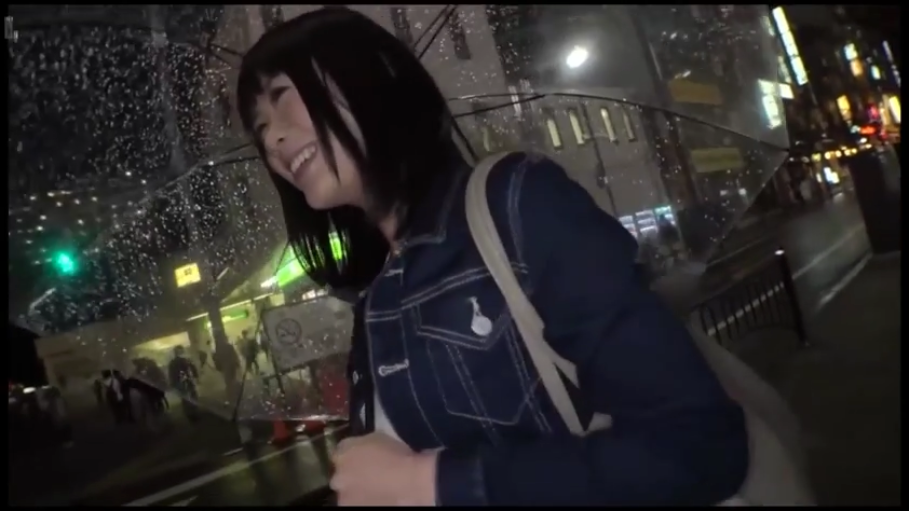 室内 · 全裸 · 胸部特写 · 平静 · 成人内容 · 对视 · 落地灯 · 正面