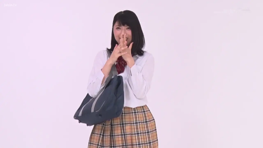 站立 · 羞涩 · 半身 · JK制服 · 摄影棚 · 学生包 · 亚裔 · 双手捂嘴