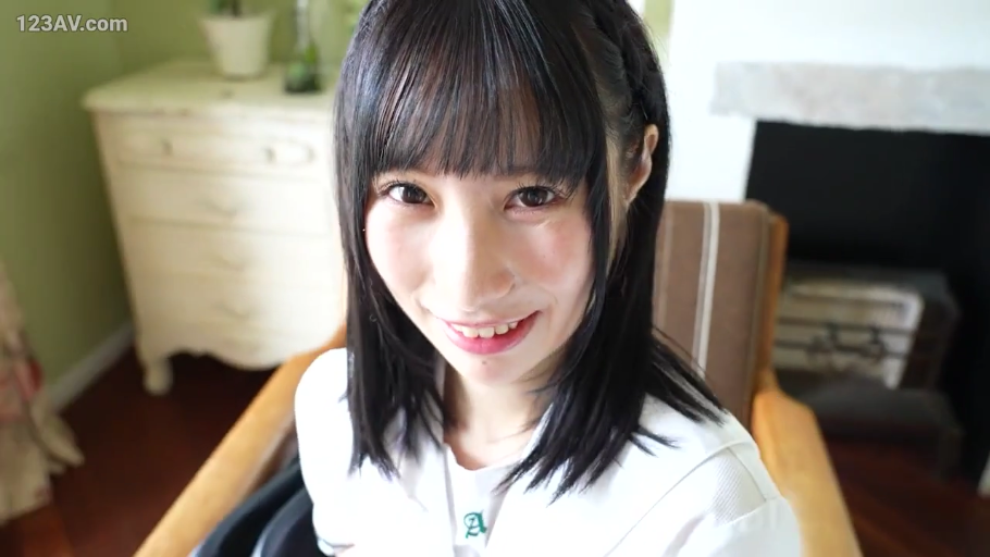 高潮表现 · 性交行为 · 室内房间 · 开襟白衬衫 · 网站水印 · 胸部及面部 · 趴跪姿态