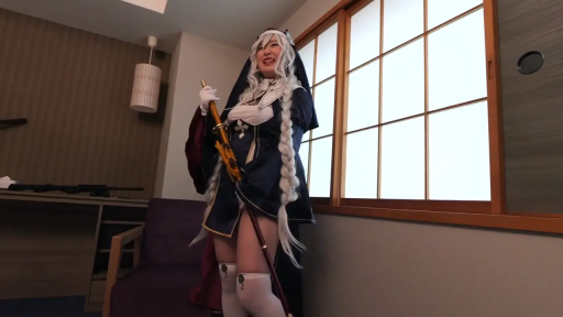 室内 · 全身 · 站姿 · 摆拍 · 笑容 · Cosplay · 修女服 · 权杖