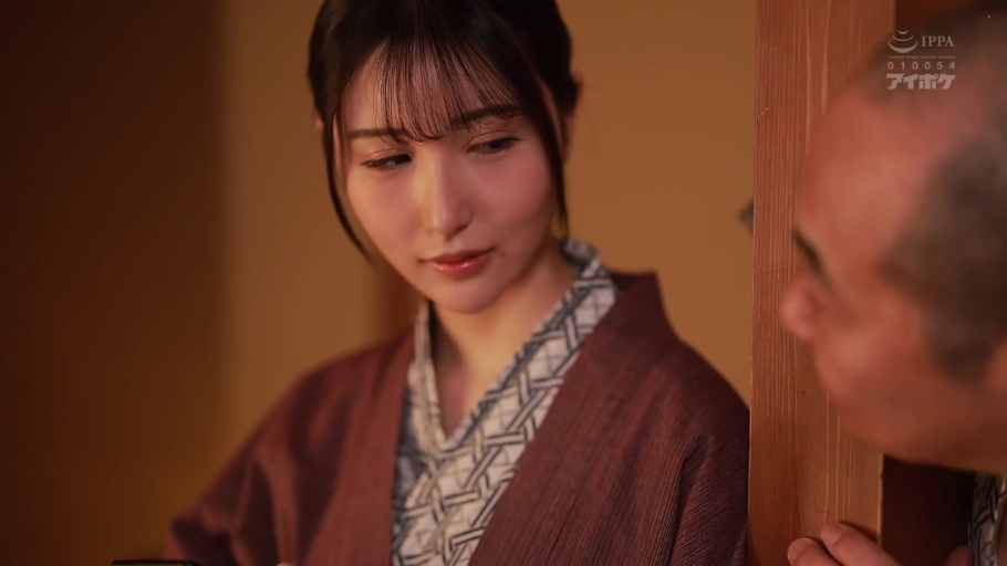 全裸 · 站立 · 房间 · 抚摸 · 私处 · 喜悦 · 实拍