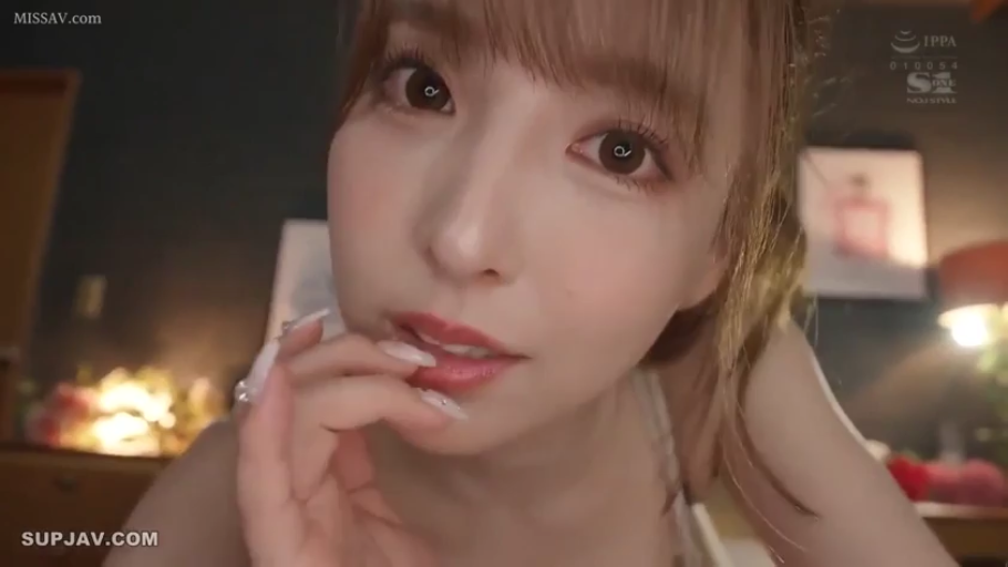 Indoor · Bend over · Close-up of the face · Seduction · Stare · Sleeveless top