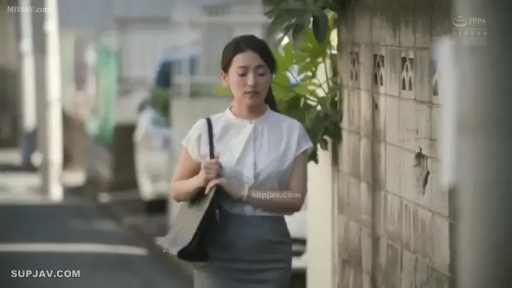 投入 · 口交 · 跪姿 · 室内沙发 · 性器官特写 · 蕾丝颈圈 · 乱交